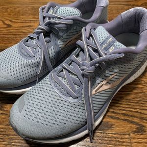 Brooks Women’s Adrenaline GTS 20 Running Shoes